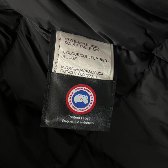 Canada Goose Victoria Parka - Womens Medium Red -  FREE SHIPPING - Picture 6 of 10